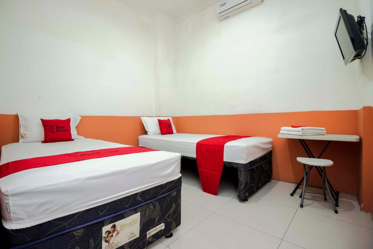Reddoorz Near Jalan Jendral Sudirman Manado酒店 外观 照片