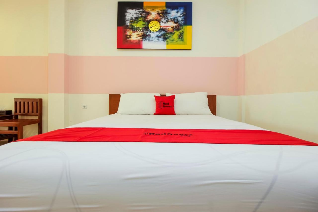 Reddoorz Near Jalan Jendral Sudirman Manado酒店 外观 照片